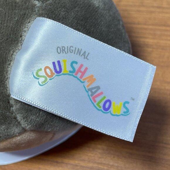 Squishmallows Mario German Shepherd Puppy Dog Clip Plush - Picture 9 of 10